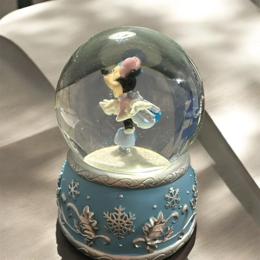 Disney Showcase Precious Moments 131704 